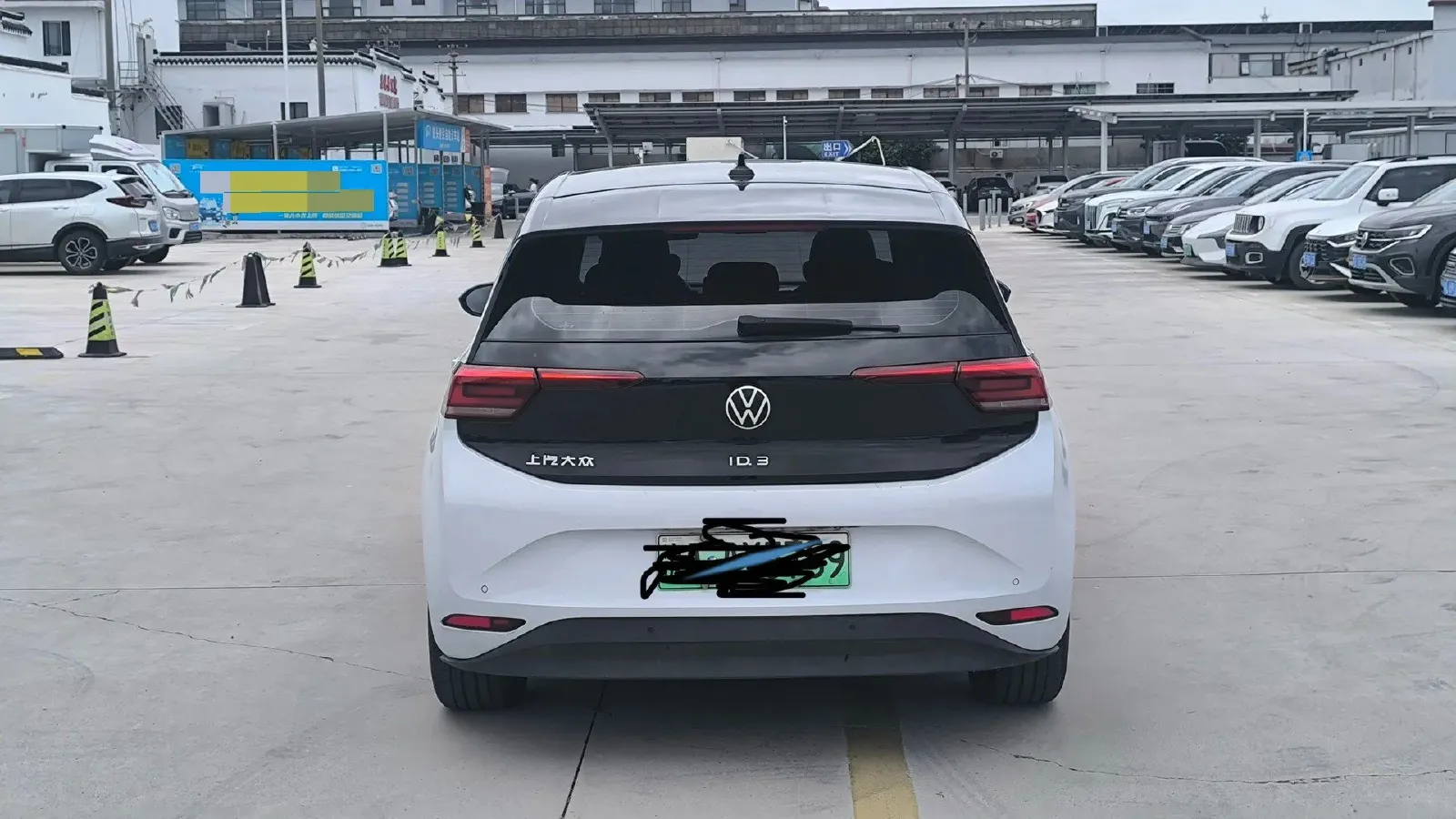 2022 Volkswagen ID.3 BEV 57.3KWH,autocango,china used car exporter,china ev exporter,chinese used car exporter,chinese used ev exporter