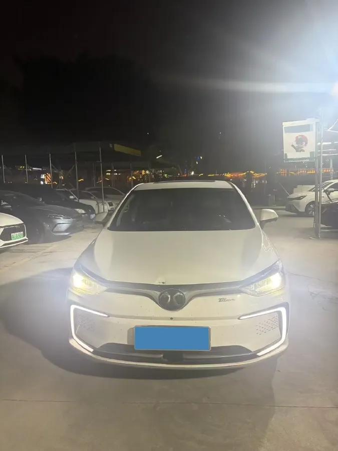 2018 BeiJing Auto EU5 BEV 60.23KWH,autocango,china used car exporter,china ev exporter,chinese used car exporter,chinese used ev exporter