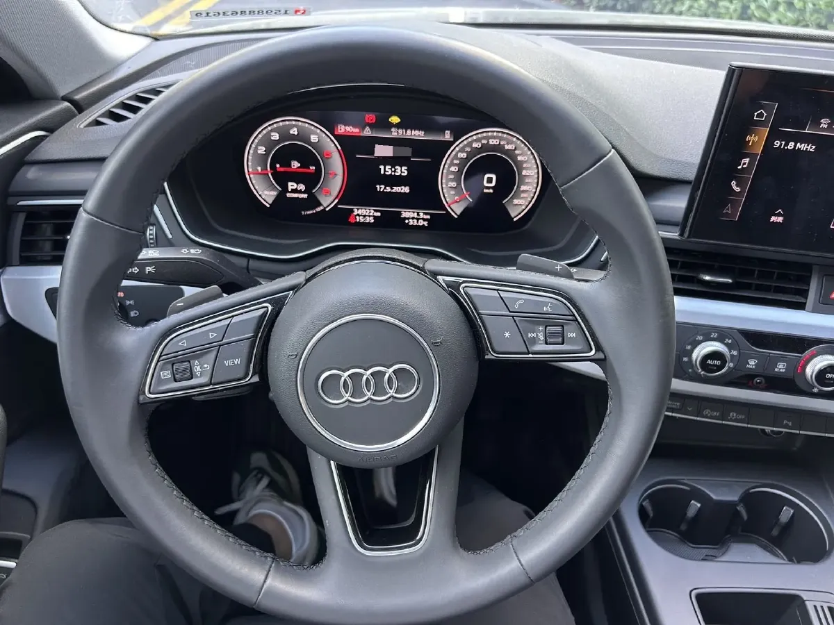 2022 Audi A4L 2.0T 190HP L4 7DCT,autocango,china used car exporter,china ev exporter,chinese used car exporter,chinese used ev exporter