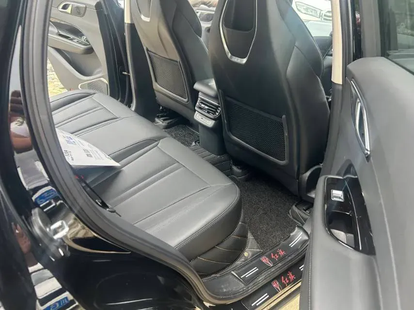 2024 HongQi HS3 1.5T 169HP L4 1DHT PHEV 18.4KWH,autocango,china used car exporter,china ev exporter,chinese used car exporter,chinese used ev exporter