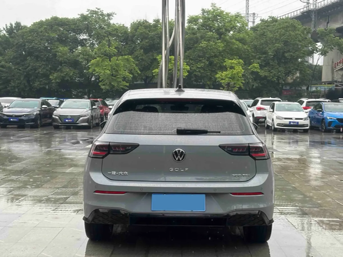 2025 Volkswagen Golf 1.5T 160HP L4 7DCT,autocango,china used car exporter,china ev exporter,chinese used car exporter,chinese used ev exporter