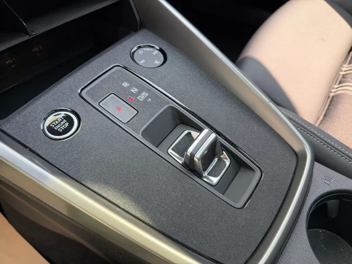 2022 Audi A3 1.4T 150HP L4 7DCT,autocango,china used car exporter,china ev exporter,chinese used car exporter,chinese used ev exporter