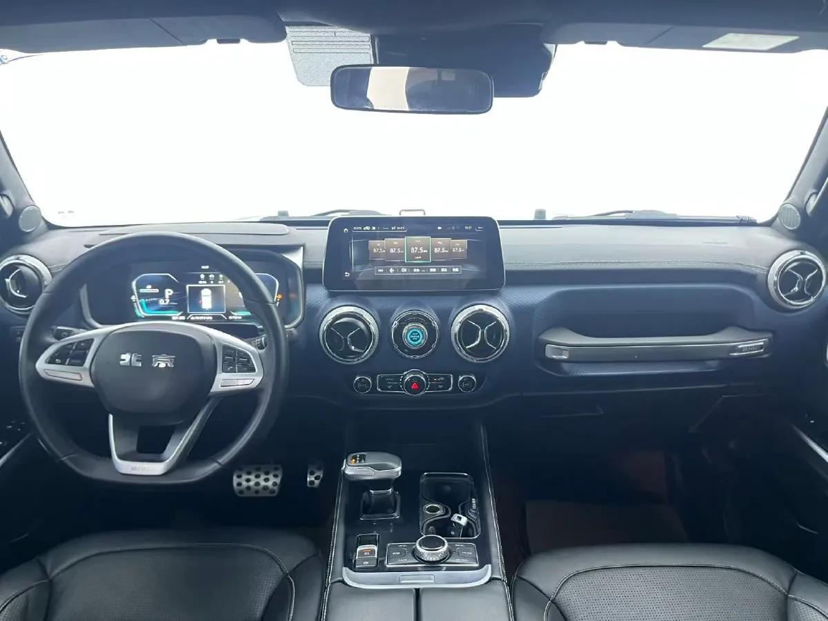 2020 Beijing BJ40 2.0T 224HP L4 8AT,autocango,china used car exporter,china ev exporter,chinese used car exporter,chinese used ev exporter