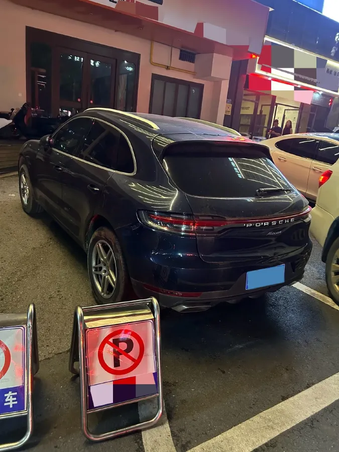 2021 Porsche Macan 2.0T 252HP L4 7DCT,autocango,china used car exporter,china ev exporter,chinese used car exporter,chinese used ev exporter