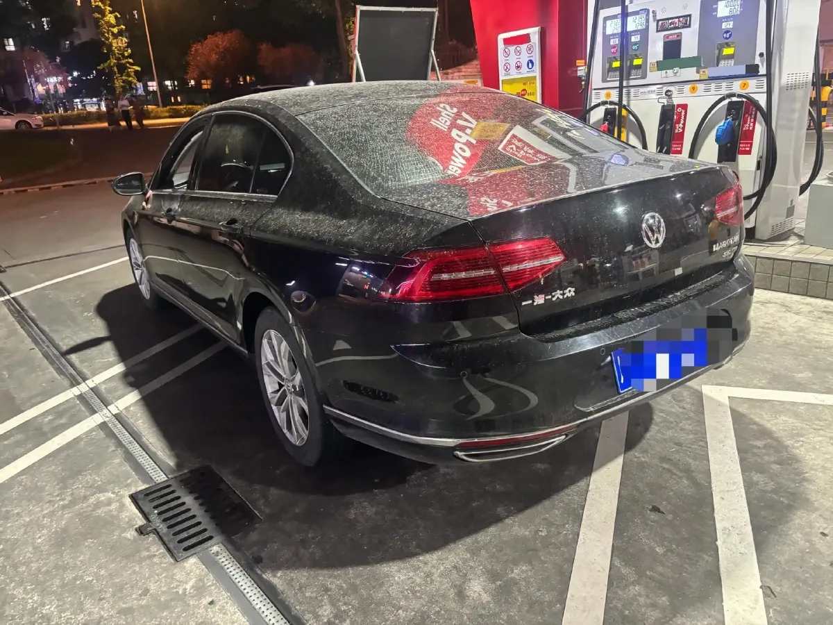 2018 Volkswagen Magotan 1.8T 180HP L4 7DCT,autocango,china used car exporter,china ev exporter,chinese used car exporter,chinese used ev exporter