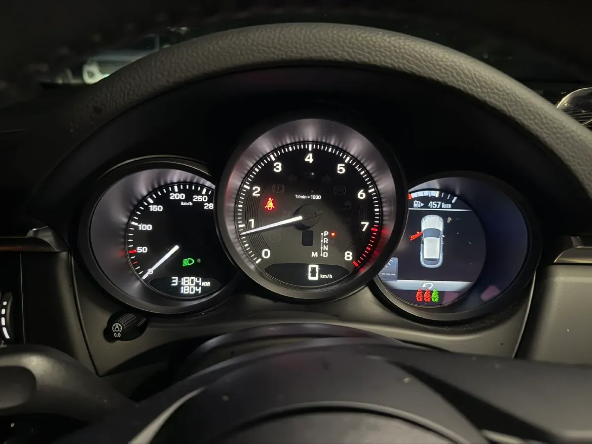2023 Porsche Macan 2.0T 265HP L4 7DCT,autocango,china used car exporter,china ev exporter,chinese used car exporter,chinese used ev exporter