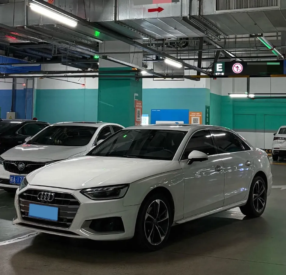 2020 Audi A4L 2.0T 190HP L4 7DCT,autocango,china used car exporter,china ev exporter,chinese used car exporter,chinese used ev exporter