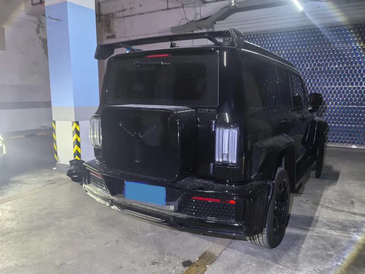 2023 Cyberspace 300 2.0T 227HP L4 8AT,autocango,china used car exporter,china ev exporter,chinese used car exporter,chinese used ev exporter