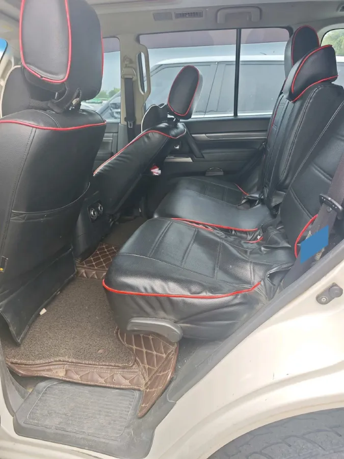 2018 Mitsubishi Pajero 3.0L 174HP V6 5AT,autocango,china used car exporter,china ev exporter,chinese used car exporter,chinese used ev exporter