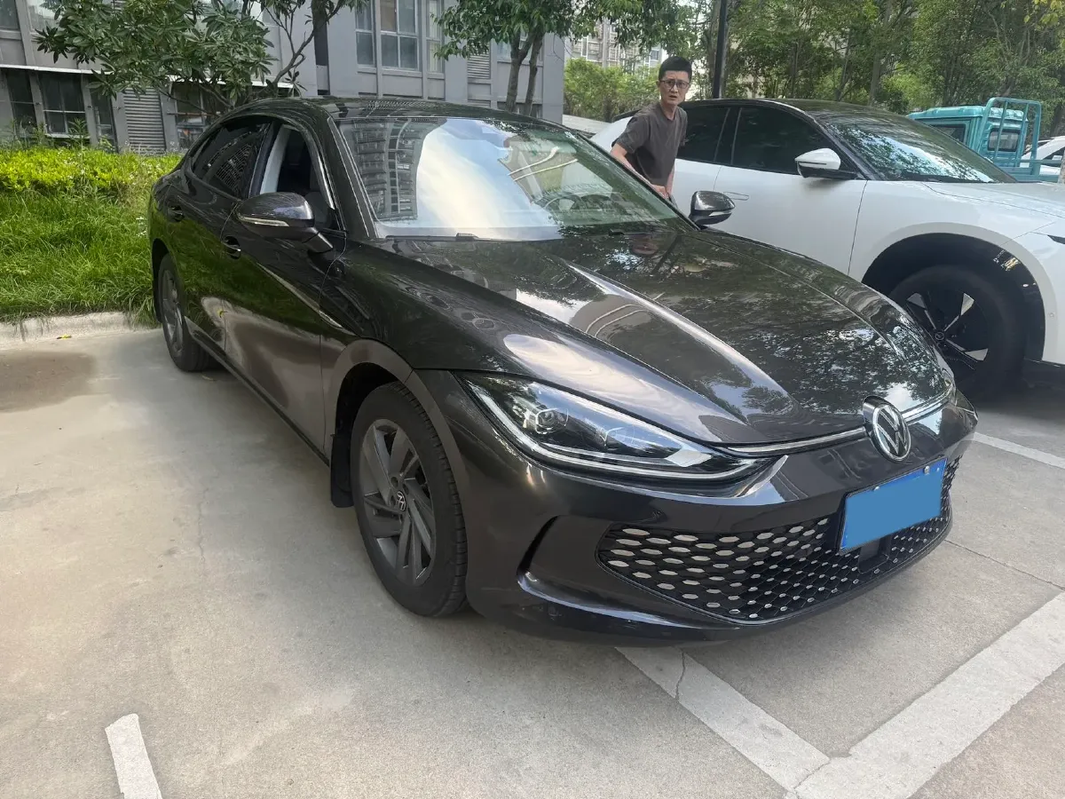 2024 Volkswagen Lamando 1.4T 150HP L4 7DCT,autocango,china used car exporter,china ev exporter,chinese used car exporter,chinese used ev exporter