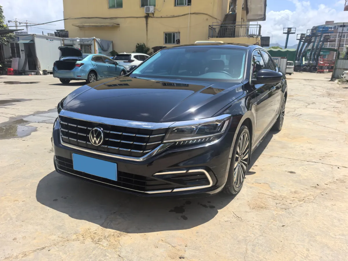 2021 Volkswagen Passat 2.0T 186HP L4 7DCT,autocango,china used car exporter,china ev exporter,chinese used car exporter,chinese used ev exporter