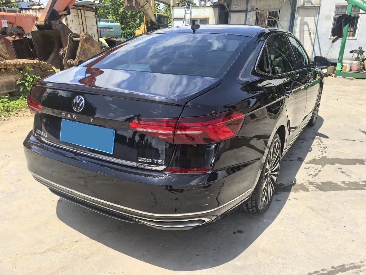 2021 Volkswagen Passat 2.0T 186HP L4 7DCT,autocango,china used car exporter,china ev exporter,chinese used car exporter,chinese used ev exporter