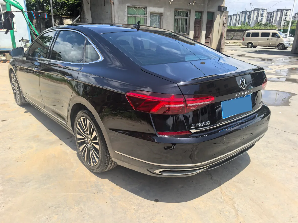 2021 Volkswagen Passat 2.0T 186HP L4 7DCT,autocango,china used car exporter,china ev exporter,chinese used car exporter,chinese used ev exporter