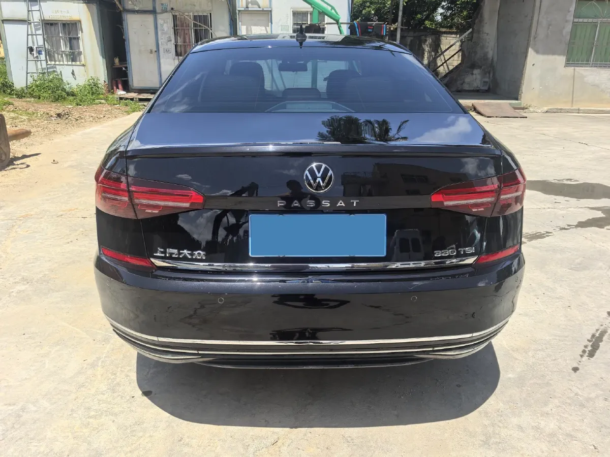 2021 Volkswagen Passat 2.0T 186HP L4 7DCT,autocango,china used car exporter,china ev exporter,chinese used car exporter,chinese used ev exporter