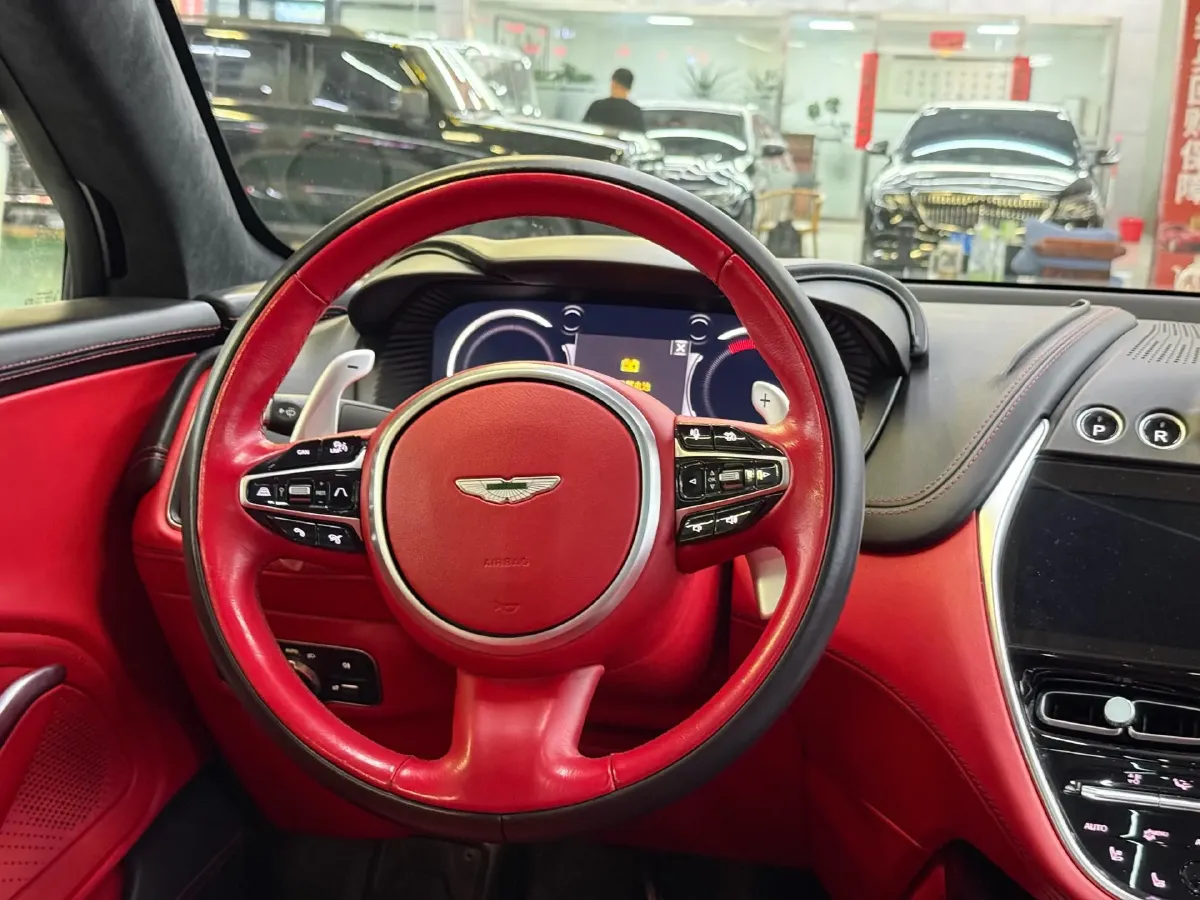 2021 Aston Martin DBX 4.0T 550HP V8 9AT,autocango,china used car exporter,china ev exporter,chinese used car exporter,chinese used ev exporter