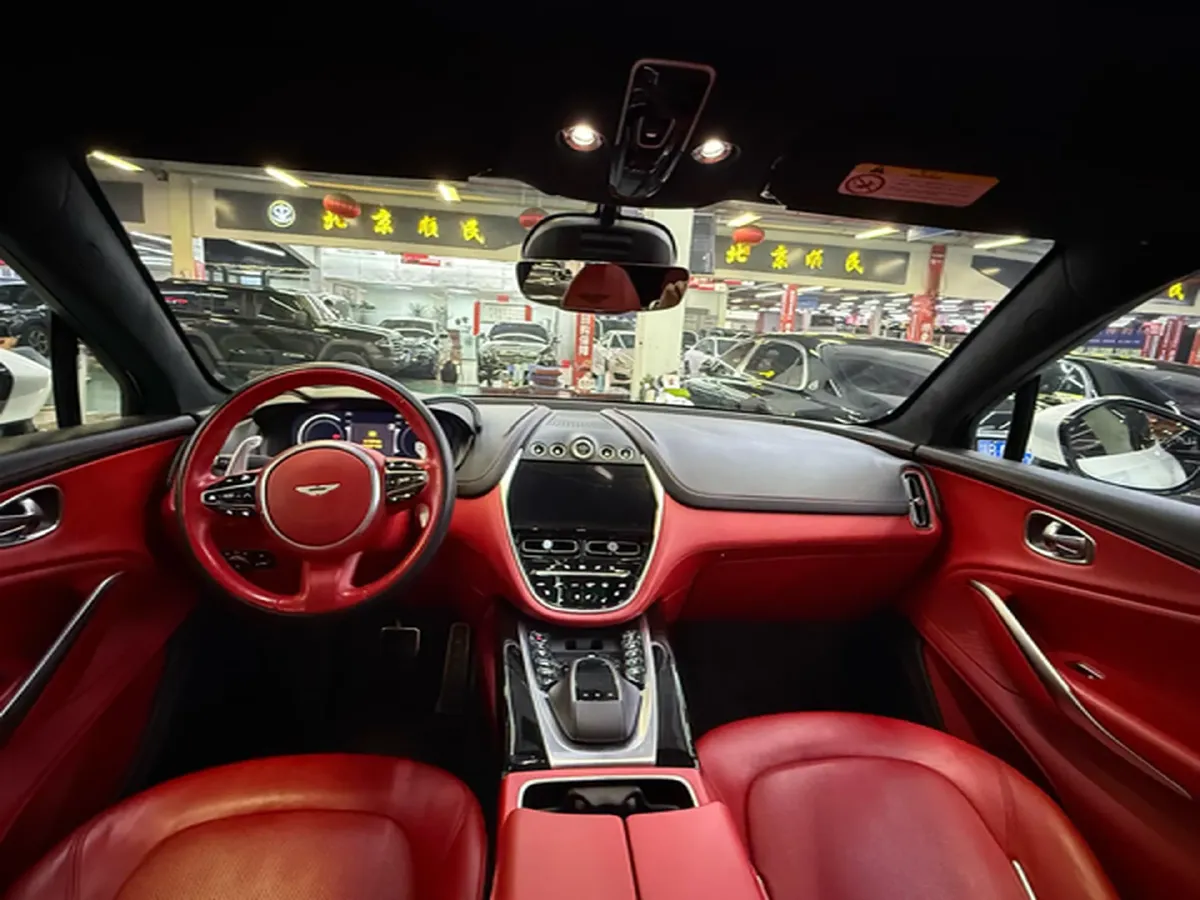 2021 Aston Martin DBX 4.0T 550HP V8 9AT,autocango,china used car exporter,china ev exporter,chinese used car exporter,chinese used ev exporter