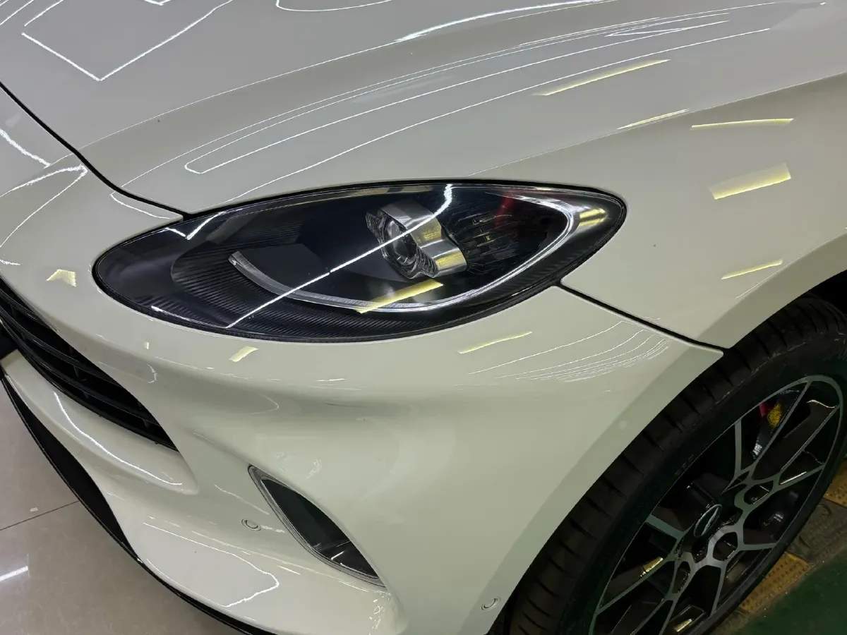 2021 Aston Martin DBX 4.0T 550HP V8 9AT,autocango,china used car exporter,china ev exporter,chinese used car exporter,chinese used ev exporter
