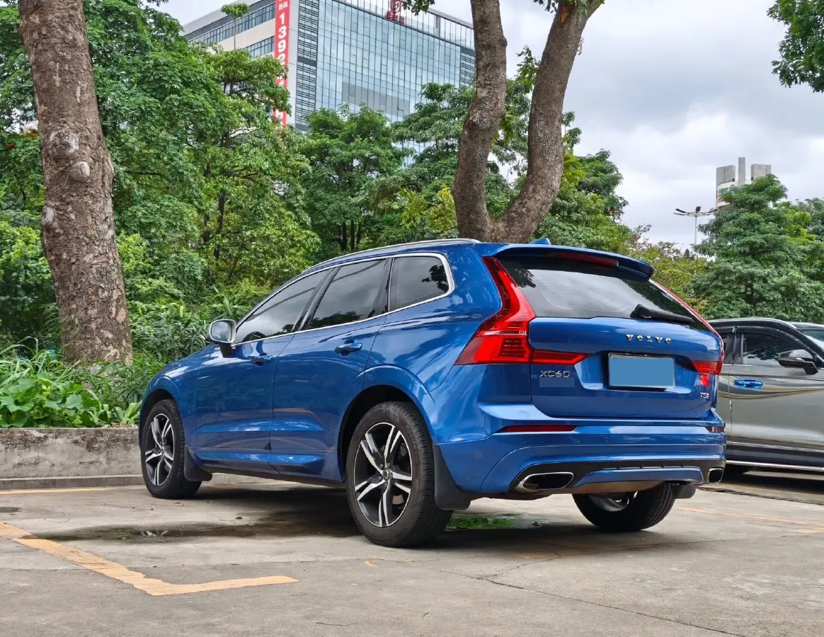 2018 Volvo XC60 2.0T 254HP L4 8AT,autocango,china used car exporter,china ev exporter,chinese used car exporter,chinese used ev exporter