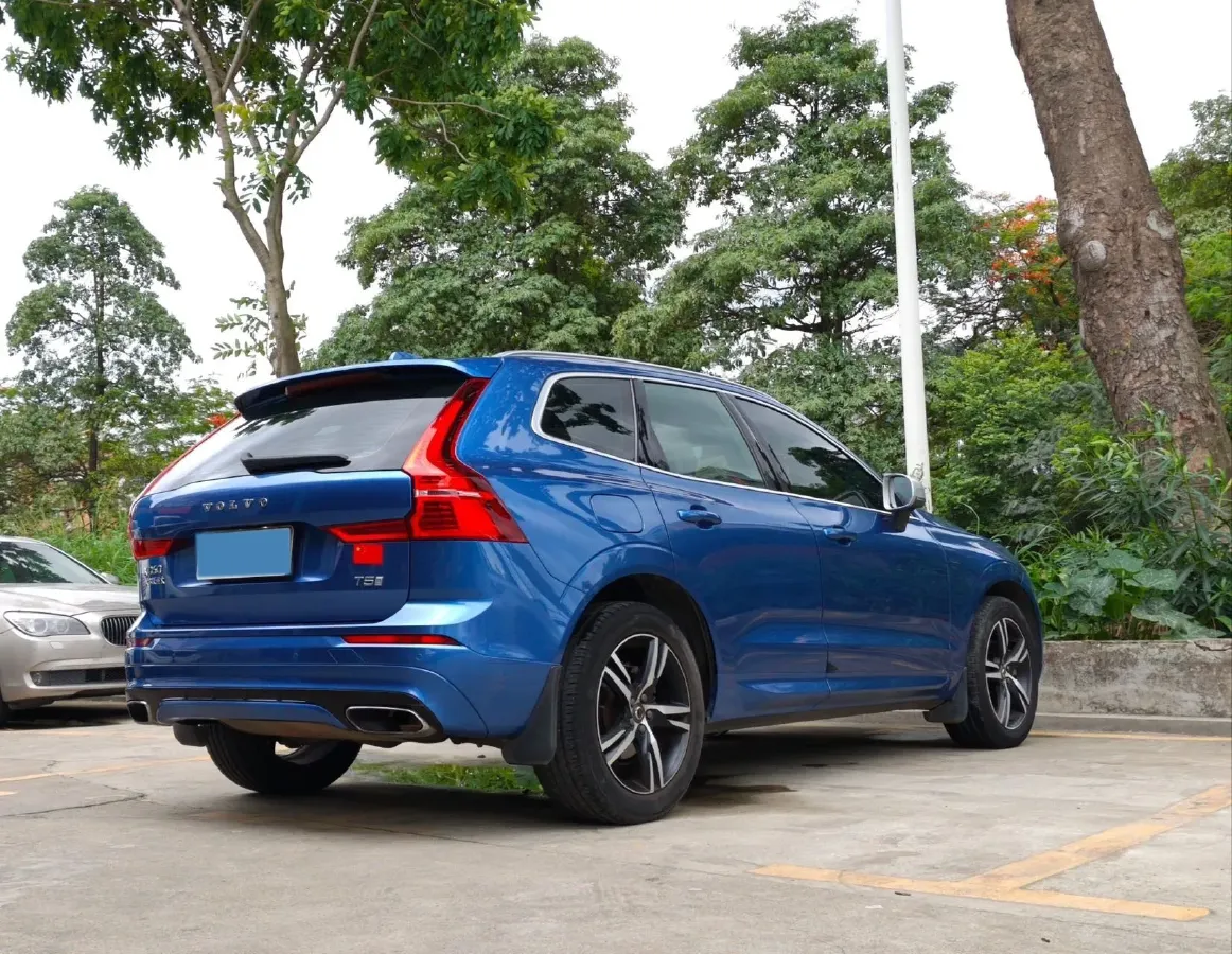 2018 Volvo XC60 2.0T 254HP L4 8AT,autocango,china used car exporter,china ev exporter,chinese used car exporter,chinese used ev exporter