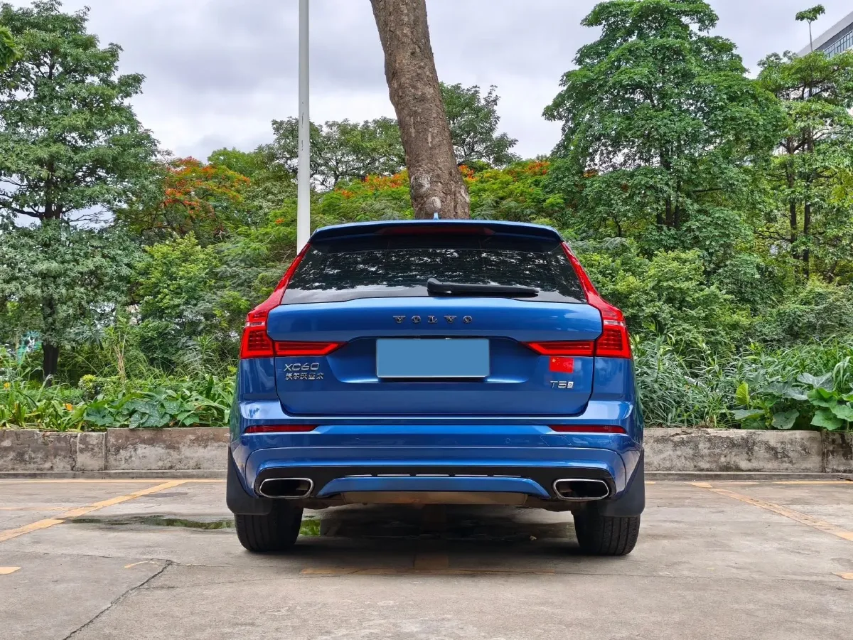 2018 Volvo XC60 2.0T 254HP L4 8AT,autocango,china used car exporter,china ev exporter,chinese used car exporter,chinese used ev exporter