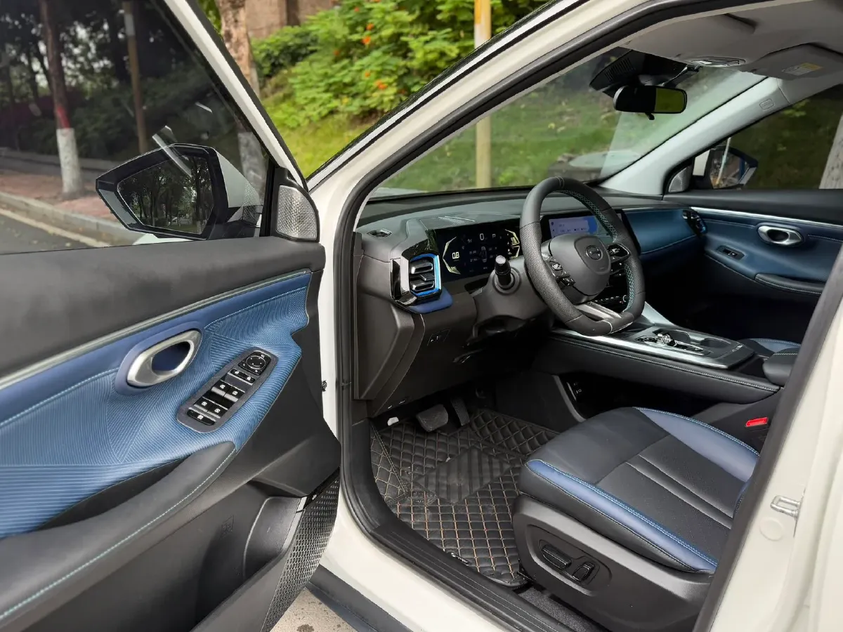 2023 GAC Trumpchi GS3 1.5T 177HP L4 7DCT,autocango,china used car exporter,china ev exporter,chinese used car exporter,chinese used ev exporter
