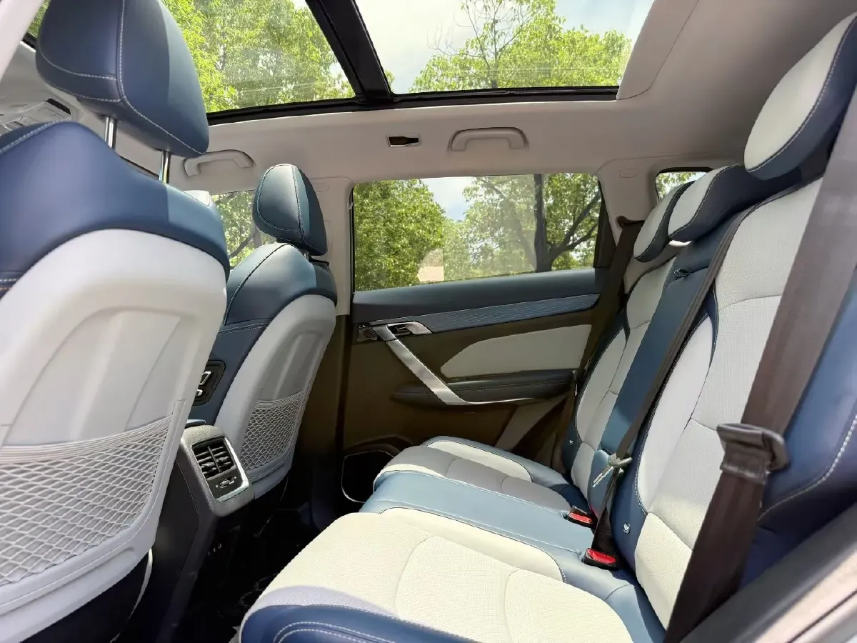 2022 Geely Azkarra 1.8T 184HP L4 7DCT,autocango,china used car exporter,china ev exporter,chinese used car exporter,chinese used ev exporter