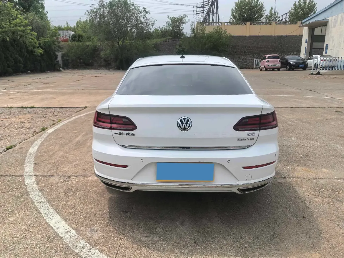 2020 Volkswagen CC 2.0T 186HP L4 7DCT,autocango,china used car exporter,china ev exporter,chinese used car exporter,chinese used ev exporter