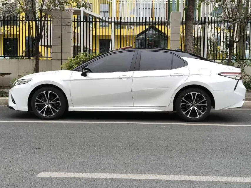 2019 Toyota Camry 2.5L 209HP L4 8AT,autocango,china used car exporter,china ev exporter,chinese used car exporter,chinese used ev exporter