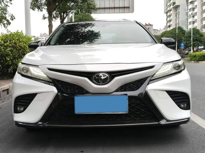 2019 Toyota Camry 2.5L 209HP L4 8AT,autocango,china used car exporter,china ev exporter,chinese used car exporter,chinese used ev exporter