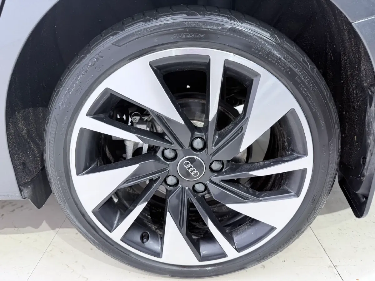 2023 Audi A3 1.4T 150HP L4 7DCT,autocango,china used car exporter,china ev exporter,chinese used car exporter,chinese used ev exporter