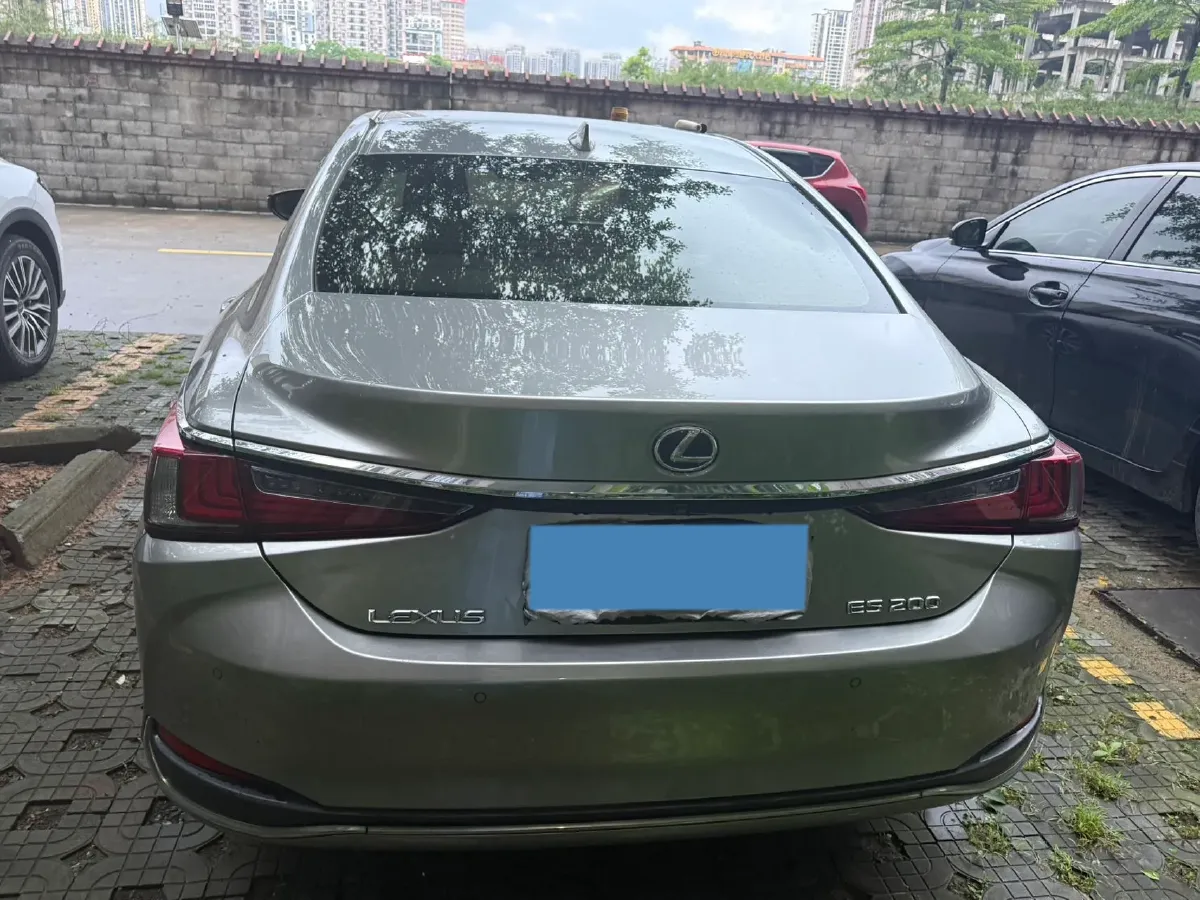 2020 Lexus ES 2.0L 173HP L4 CVT,autocango,china used car exporter,china ev exporter,chinese used car exporter,chinese used ev exporter