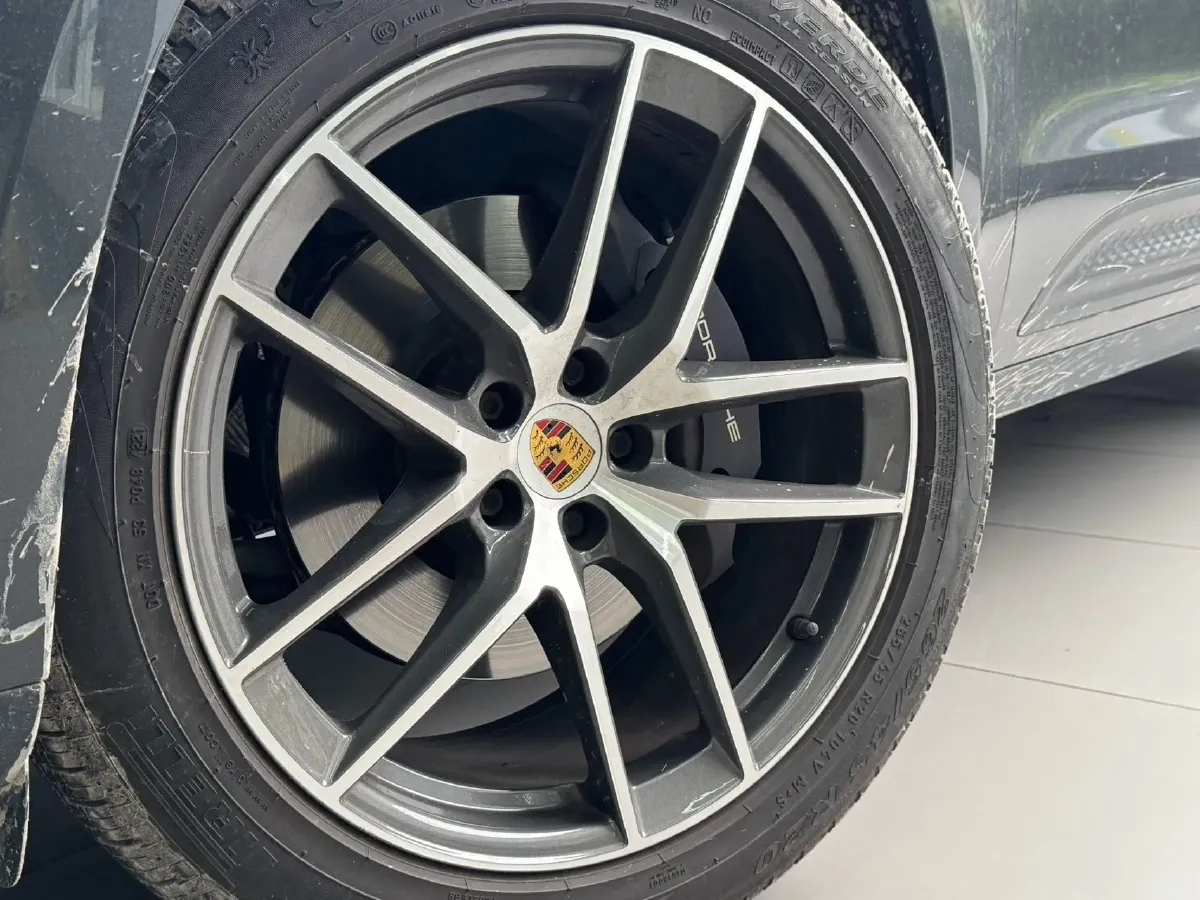 2022 Porsche Macan 2.0T 265HP L4 7DCT,autocango,china used car exporter,china ev exporter,chinese used car exporter,chinese used ev exporter