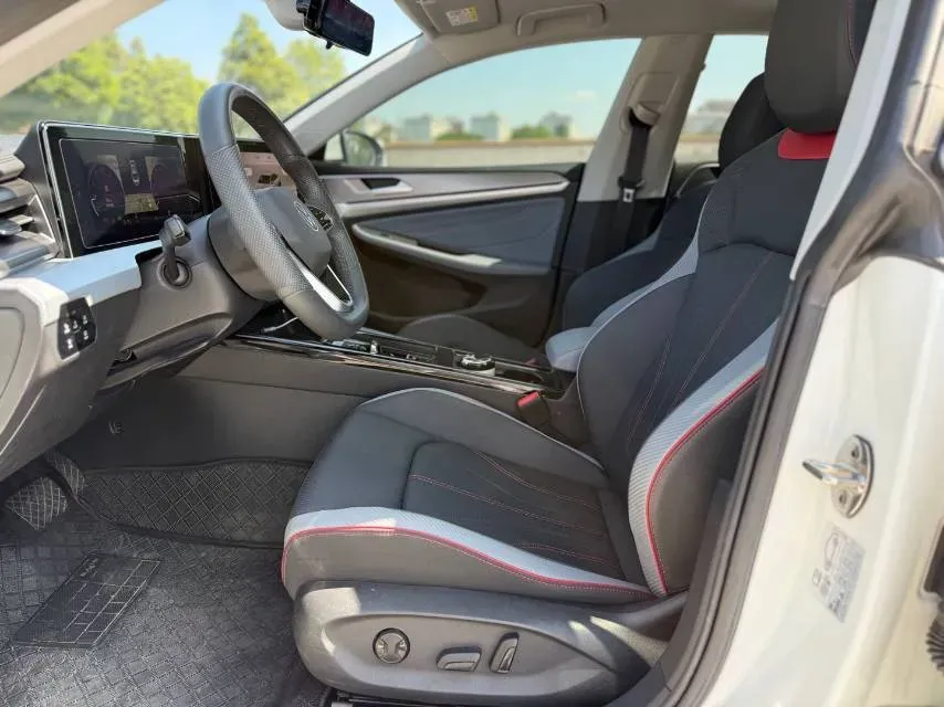 2023 Volkswagen Lamando 1.4T 150HP L4 7DCT,autocango,china used car exporter,china ev exporter,chinese used car exporter,chinese used ev exporter