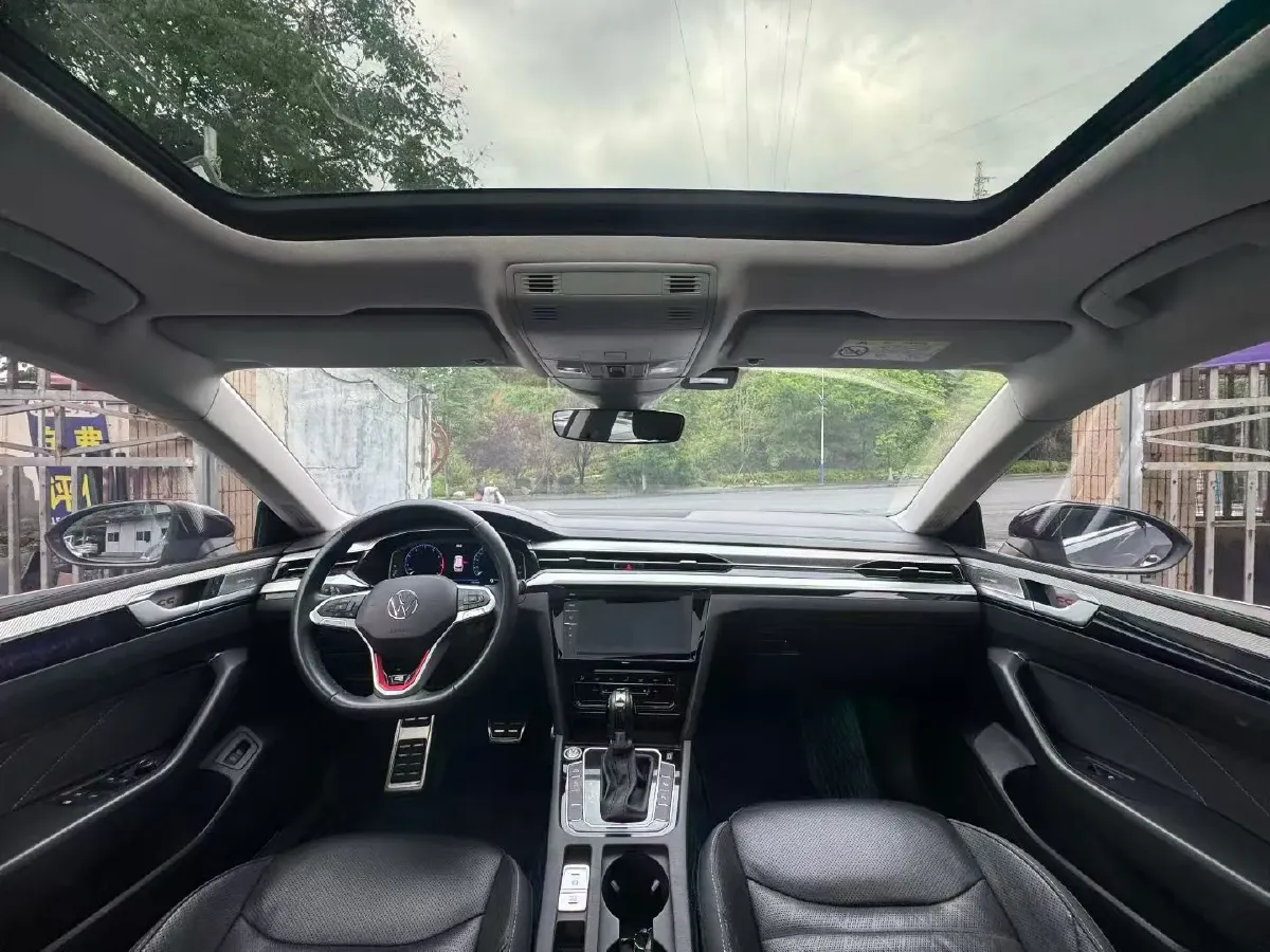 2021 Volkswagen CC 2.0T 220HP L4 7DCT,autocango,china used car exporter,china ev exporter,chinese used car exporter,chinese used ev exporter