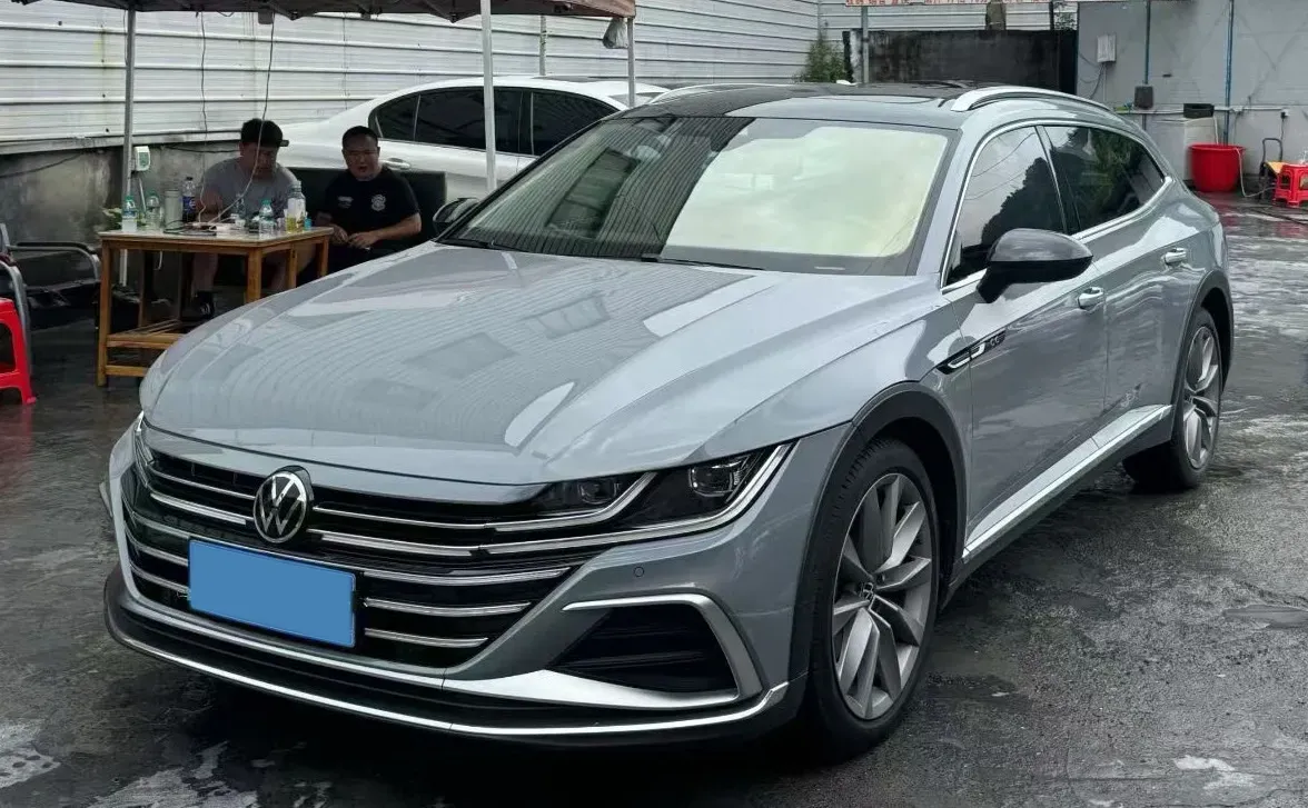 2021 Volkswagen CC 2.0T 220HP L4 7DCT,autocango,china used car exporter,china ev exporter,chinese used car exporter,chinese used ev exporter