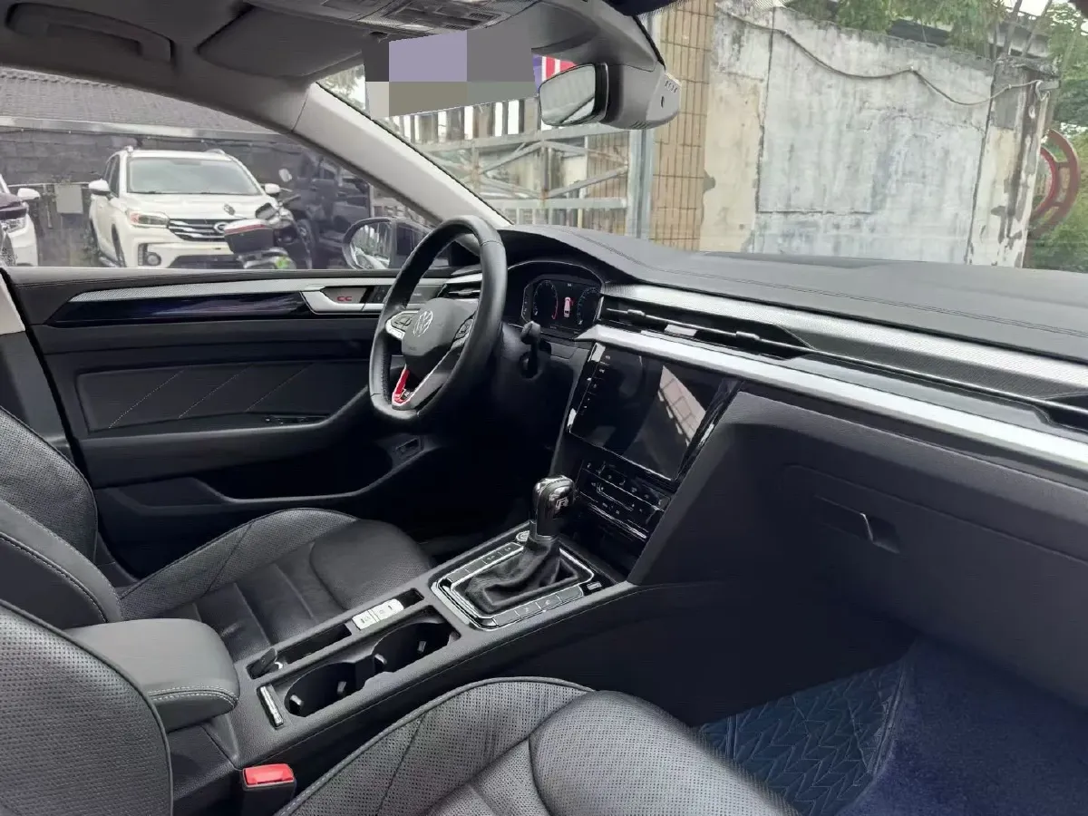 2021 Volkswagen CC 2.0T 220HP L4 7DCT,autocango,china used car exporter,china ev exporter,chinese used car exporter,chinese used ev exporter