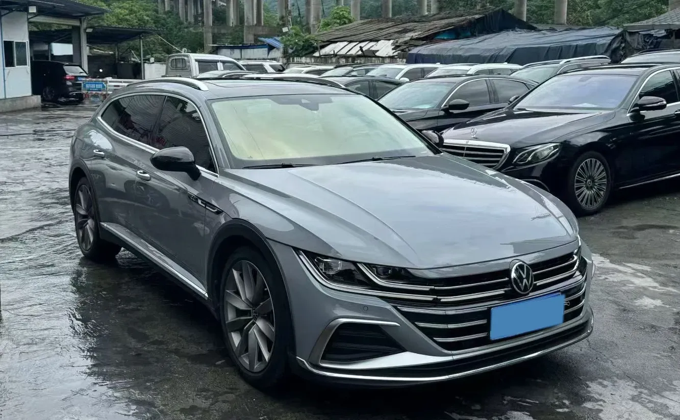 2021 Volkswagen CC 2.0T 220HP L4 7DCT,autocango,china used car exporter,china ev exporter,chinese used car exporter,chinese used ev exporter