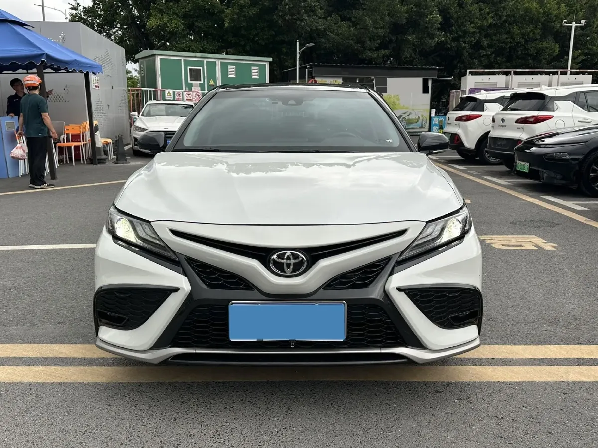 2022 Toyota Camry 2.0L 178HP L4 CVT,autocango,china used car exporter,china ev exporter,chinese used car exporter,chinese used ev exporter