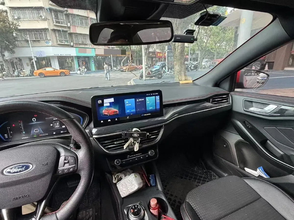 2021 Ford Focus 1.5T 174HP L3 8AT,autocango,china used car exporter,china ev exporter,chinese used car exporter,chinese used ev exporter
