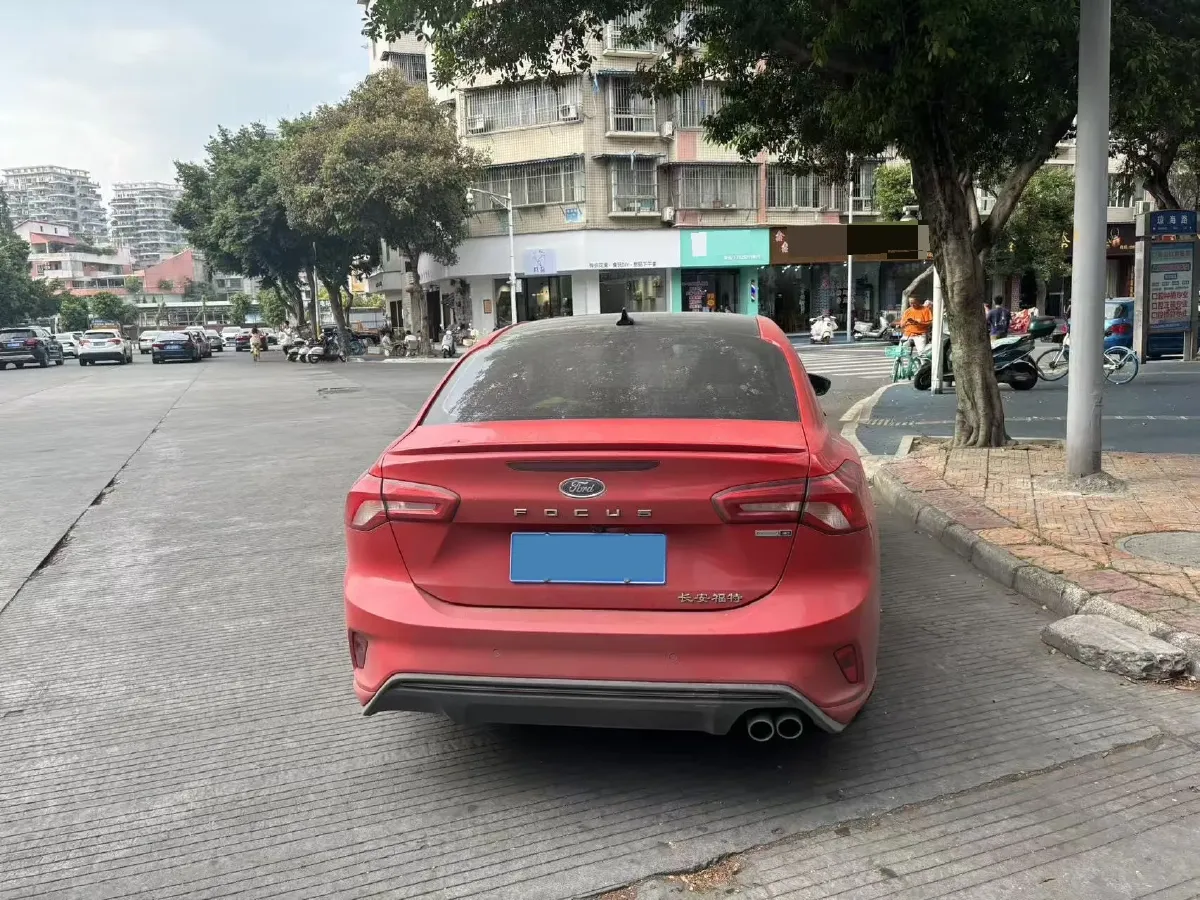 2021 Ford Focus 1.5T 174HP L3 8AT,autocango,china used car exporter,china ev exporter,chinese used car exporter,chinese used ev exporter
