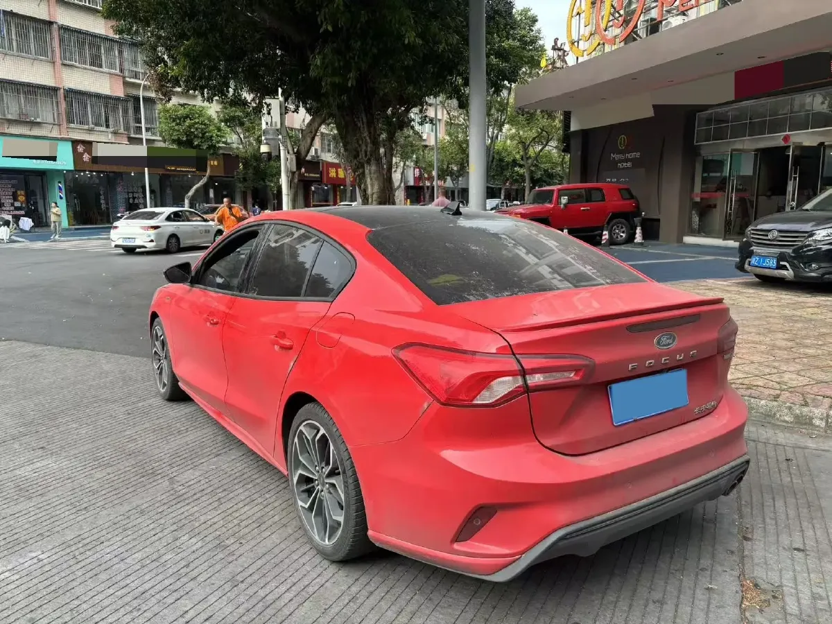 2021 Ford Focus 1.5T 174HP L3 8AT,autocango,china used car exporter,china ev exporter,chinese used car exporter,chinese used ev exporter