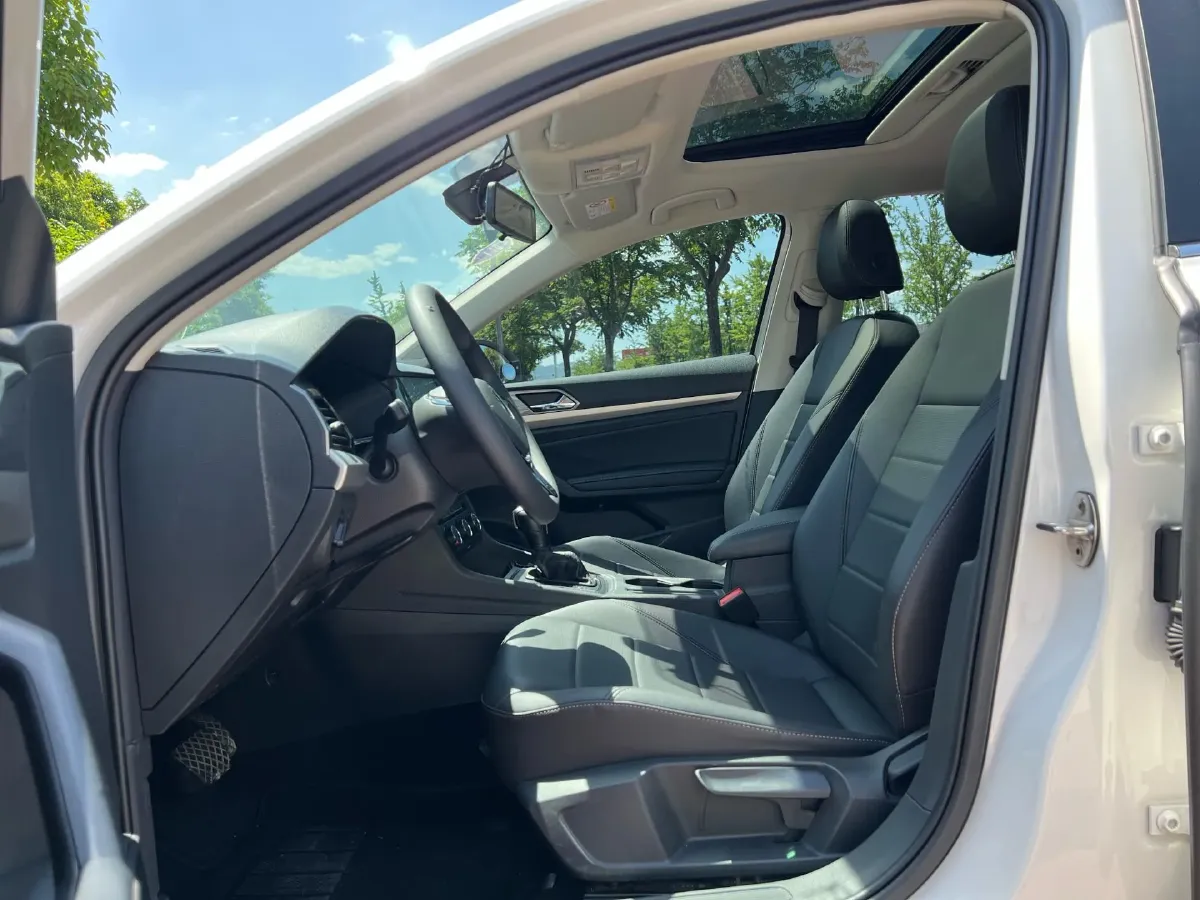 2022 Buick Verano 1.5T 184HP L4 CVT,autocango,china used car exporter,china ev exporter,chinese used car exporter,chinese used ev exporter