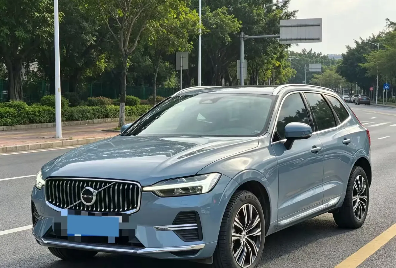 2022 Volvo XC60 2.0T 250HP L4 8AT,autocango,china used car exporter,china ev exporter,chinese used car exporter,chinese used ev exporter