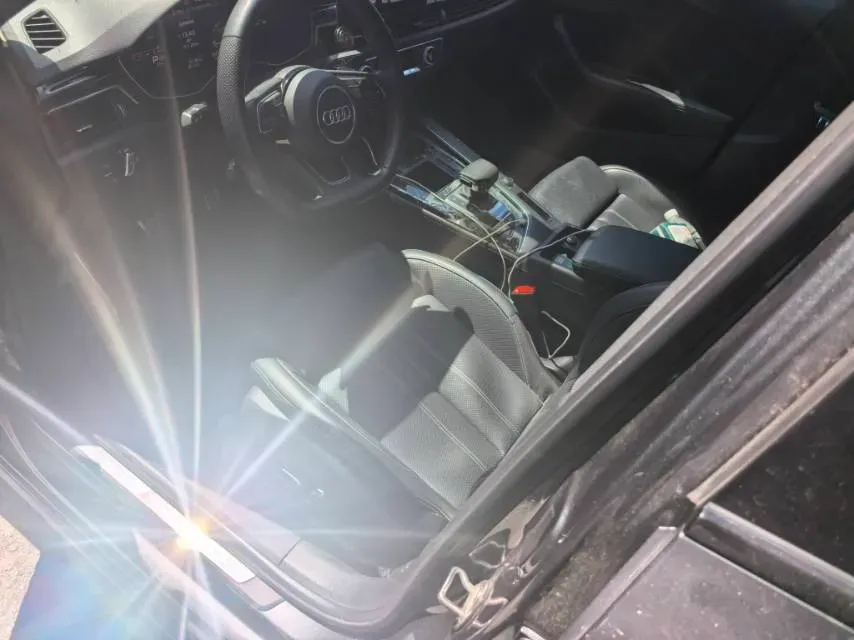 2024 Audi A4L 2.0T 190HP L4 7DCT,autocango,china used car exporter,china ev exporter,chinese used car exporter,chinese used ev exporter