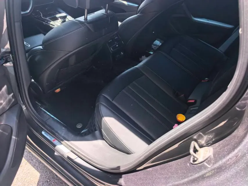 2024 Audi A4L 2.0T 190HP L4 7DCT,autocango,china used car exporter,china ev exporter,chinese used car exporter,chinese used ev exporter