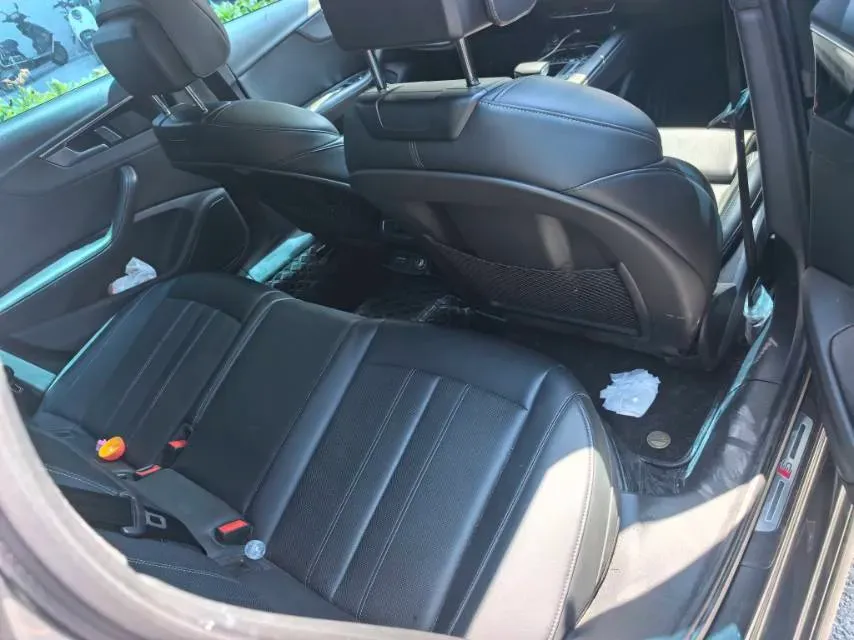 2024 Audi A4L 2.0T 190HP L4 7DCT,autocango,china used car exporter,china ev exporter,chinese used car exporter,chinese used ev exporter