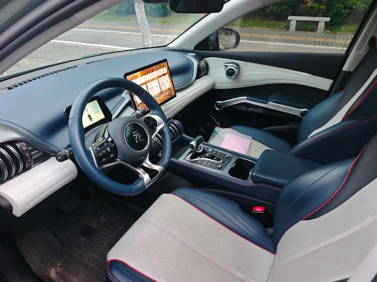 2022 Roewe RX5 MAX 1.5T 181HP L4 6AT,autocango,china used car exporter,china ev exporter,chinese used car exporter,chinese used ev exporter
