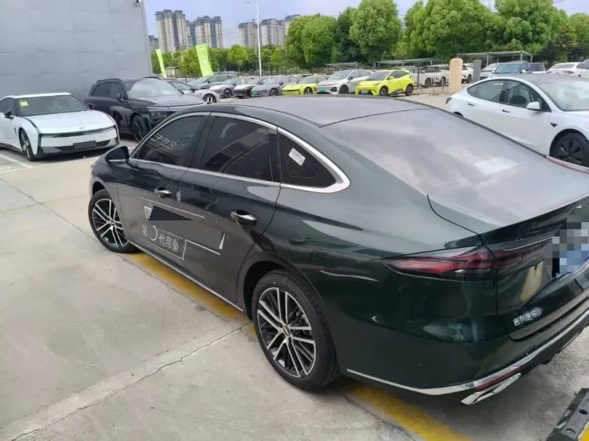 2025 Geely Emgrand 1.5L 127HP L4 CVT,autocango,china used car exporter,china ev exporter,chinese used car exporter,chinese used ev exporter