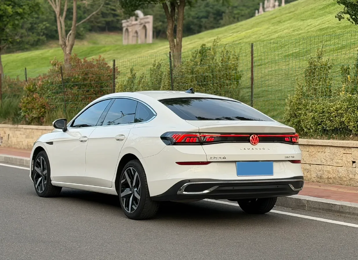 2023 Volkswagen Lamando 1.4T 150HP L4 7DCT,autocango,china used car exporter,china ev exporter,chinese used car exporter,chinese used ev exporter