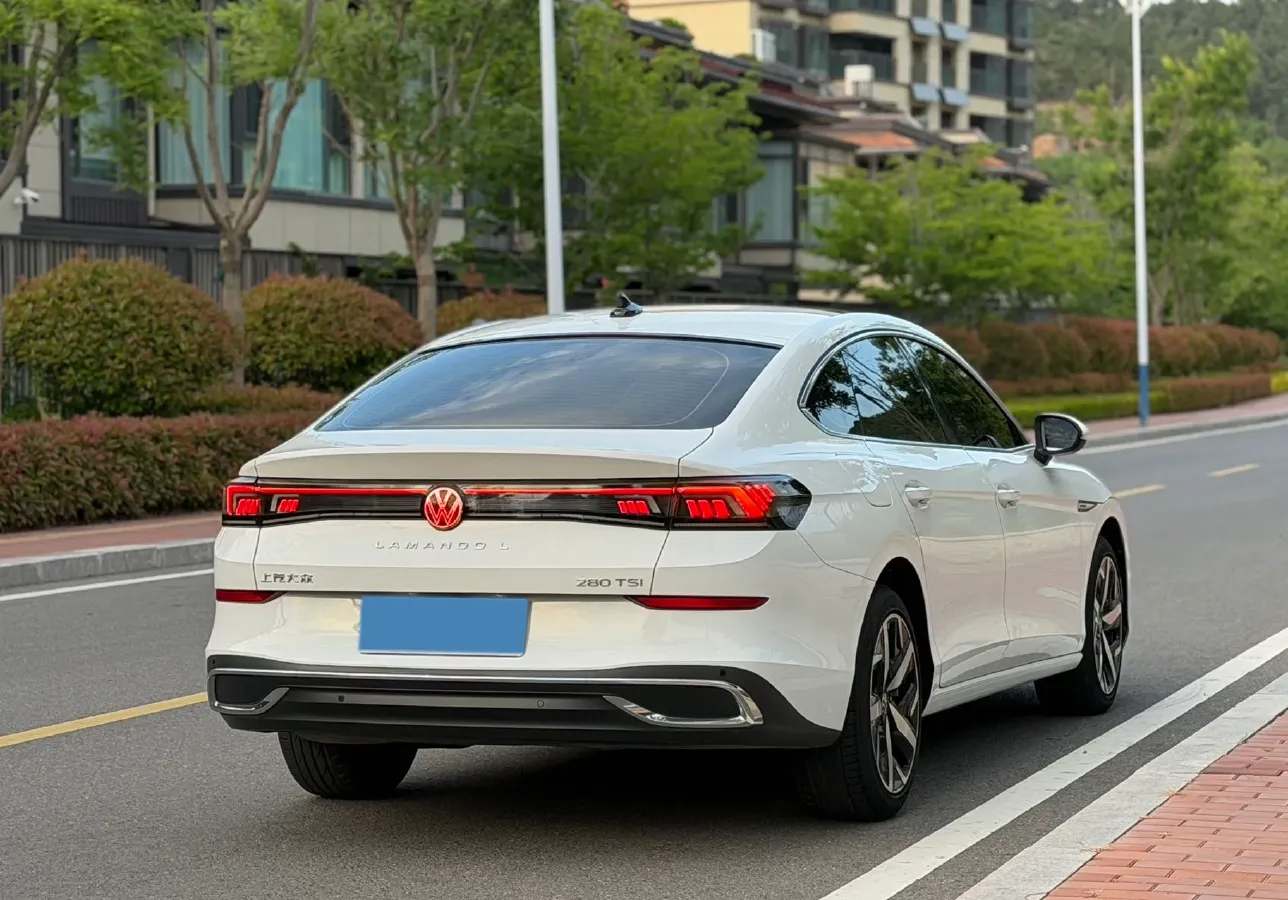2023 Volkswagen Lamando 1.4T 150HP L4 7DCT,autocango,china used car exporter,china ev exporter,chinese used car exporter,chinese used ev exporter